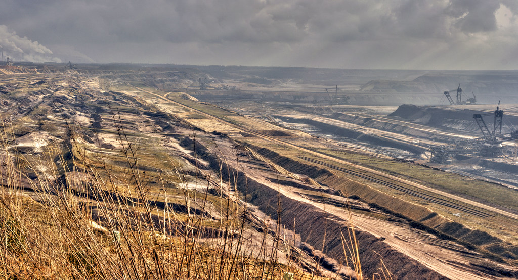 image of the garzweiler mine by RWE